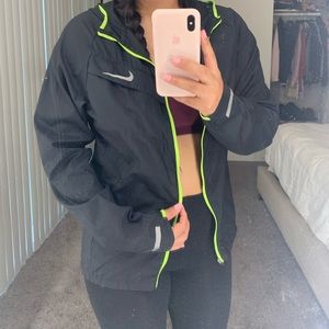 Nike light windbreaker